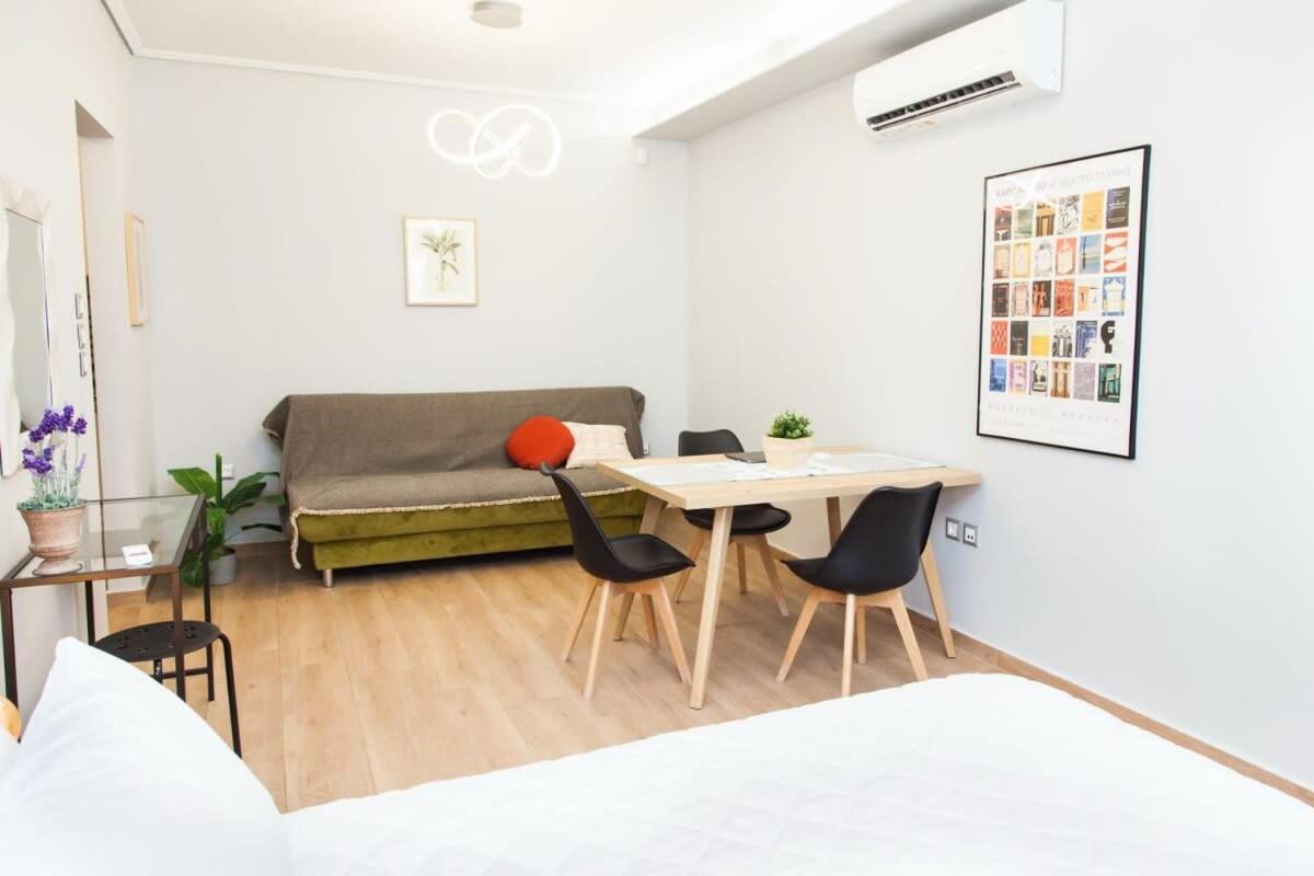 Contemporary And Chic Apartment In Central Atenas Exterior foto