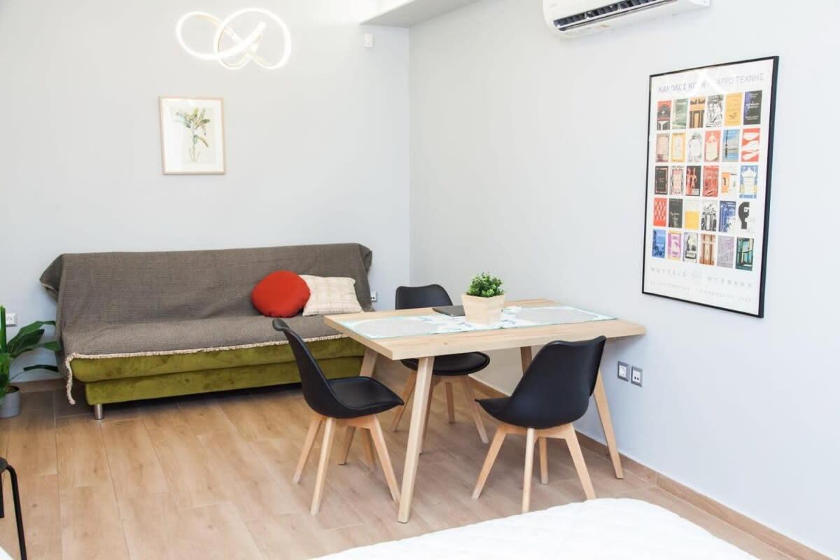 Contemporary And Chic Apartment In Central Atenas Exterior foto